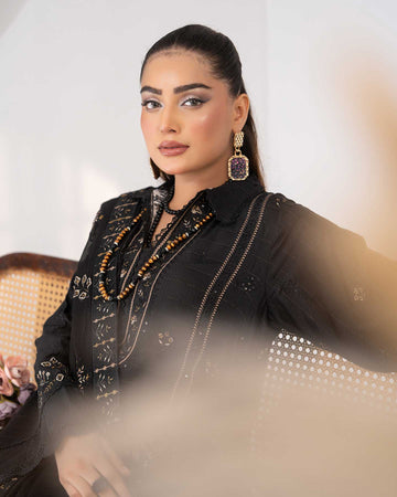 Charm Season by Aalaya Winter Vol 01 '25 D 05